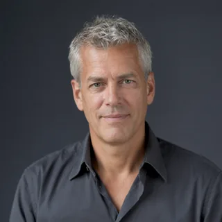 Tom Bakker